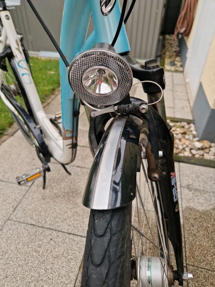 Damenrad/ Fahrrad/ Citybike HERCULES "Flower"/ 28"/ Rahmengr. 53 in Leverkusen