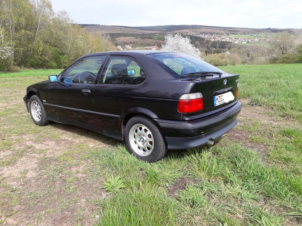 BMW E36 316i Compact Tüv 6/25 Leder Standhzg. Sitzhzg. Klima in Losheim am See