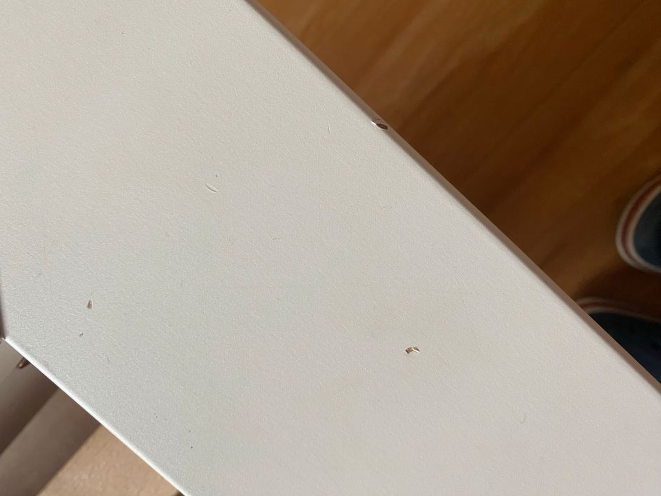 Doppelbett inkl. zwei Lattenroste 1,80x2,00 weiß, kein Ikea in Rhauderfehn