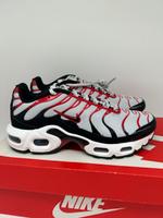 Nike Air Max Plus TN Sneaker Gr. 37,5 / 38 / 39 NEU weiß rot Nordrhein-Westfalen - Herzogenrath Vorschau