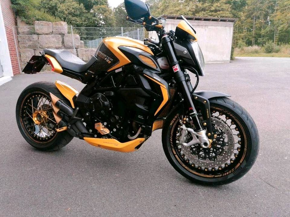 MV AGUSTA DRAGSTER 800 RR /AMG - YELLOW in Walldürn