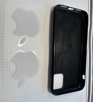 iPhone 11 Hülle + 2 Apple Sticker Niedersachsen - Rühen Vorschau
