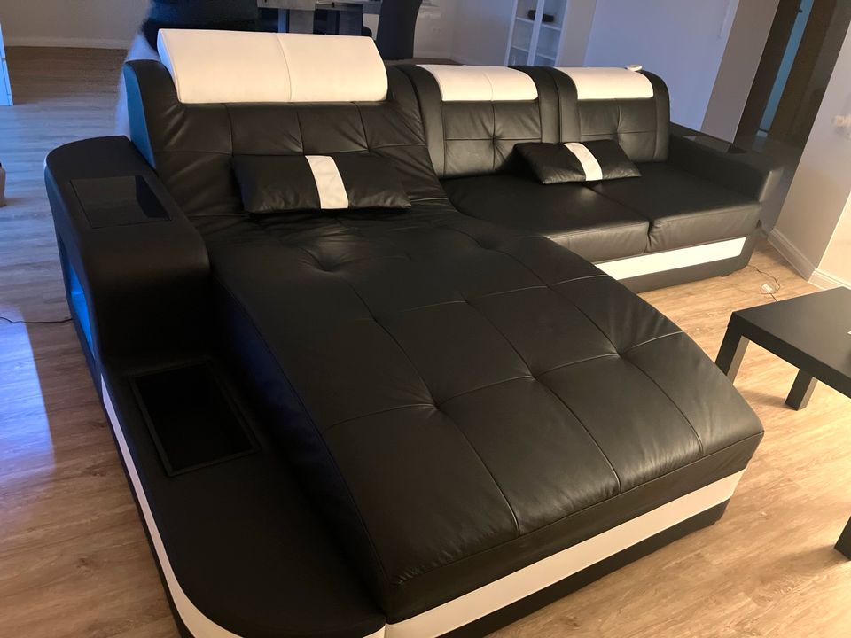 Wave Ecksofa L Form inkl. LED Beleuchtung und USB Anschluss in Hofgeismar