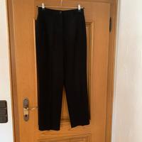 Gerry Weber Hose Anzughose Gr. 36 Schwarz- sehr guter Zustand Bayern - Schrobenhausen Vorschau