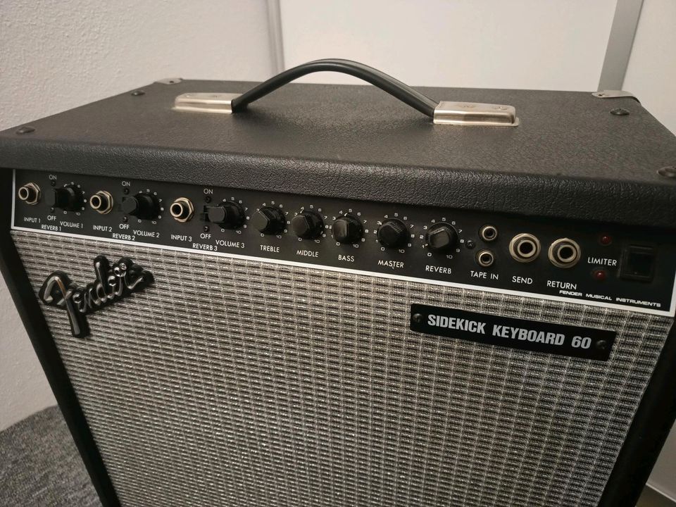 Fender Sidekick Keyboard 60 Combo Akustik Verstärker Monitor in Zörbig