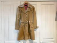 Beiger Trenchcoat Mantel Vera Moda S 36 mit pinken Einsätzen Niedersachsen - Moisburg Vorschau