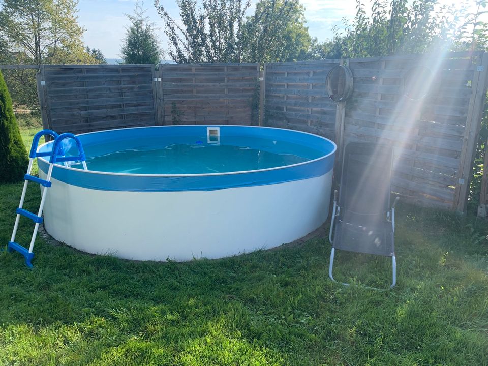 Stahlwand - Pool 3,6 x 0,9 m / mit Sandfilteranlage in Stockach