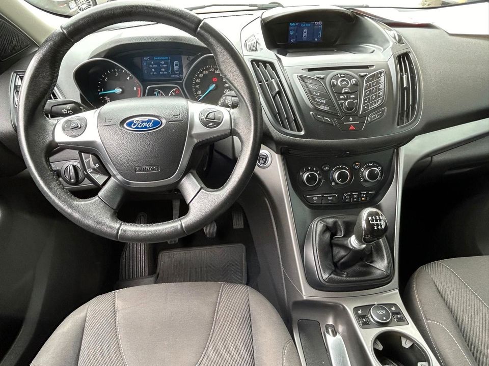 Ford Kuga Sync Edition/Klima/Park Assit./HAC/4wd in Schmelz