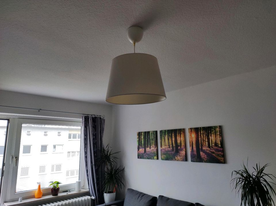 Lampe Lampenschirm weiß in Hamburg