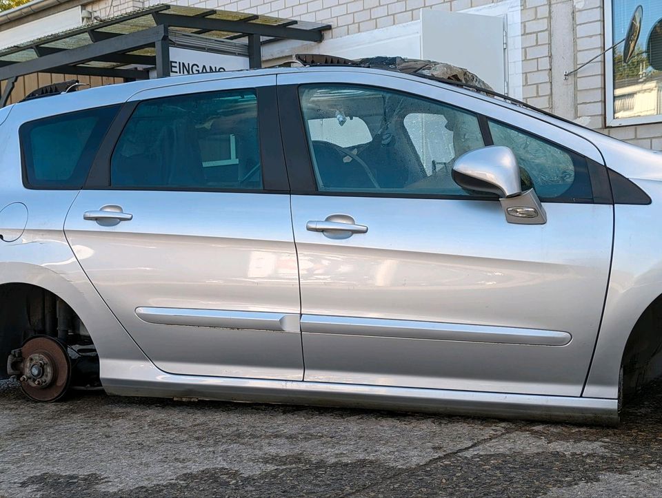 Peugeot 308 SW I - Tür Rechts vorne hinten Silber in Lippstadt