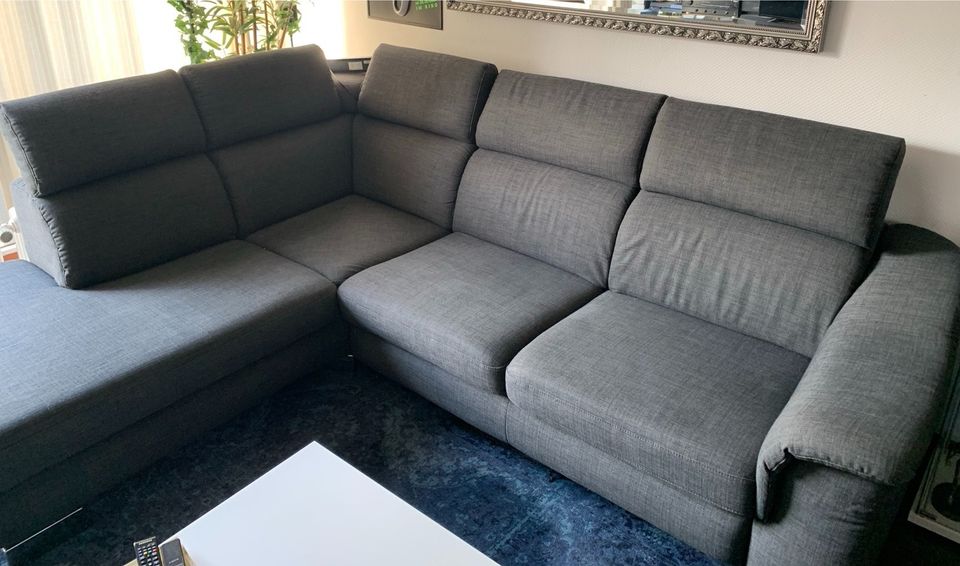 Ecksofa / L-Couch grau in Krefeld