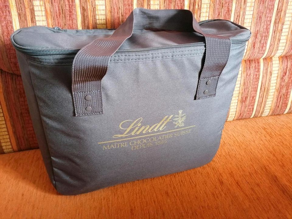 Kühltasche von Lindt mit 2 Kühlakkus neu in Wildflecken