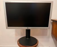 Monitor LG Flatron W2442 PA - SF / Teildefekt Altona - Hamburg Ottensen Vorschau