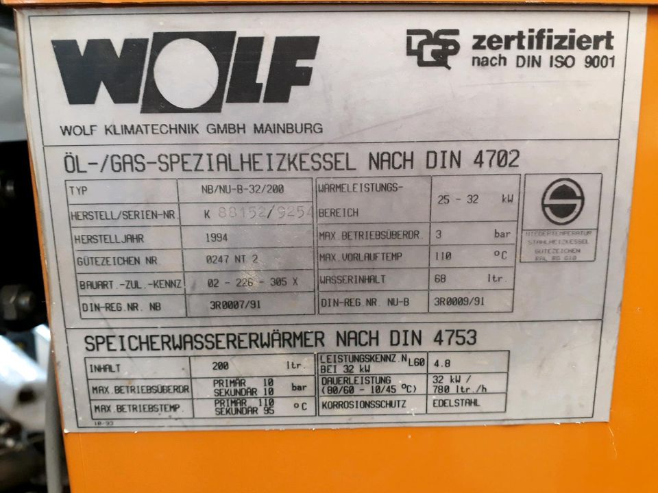 Wolf Öl/Gasheizung 25 - 32 kW komplett in Enge-Sande