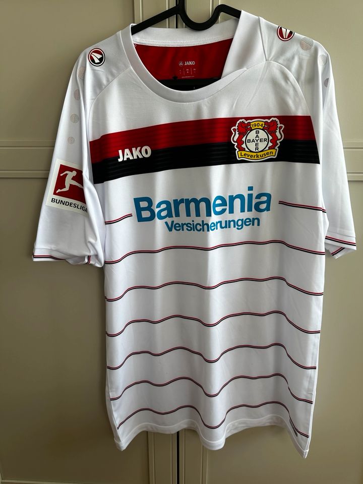 Bayer Leverkusen Trikot Leno Gr. L Unterschrift in Stolberg (Rhld)