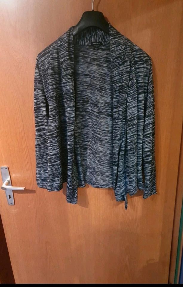 Cardigan grau in Ilshofen