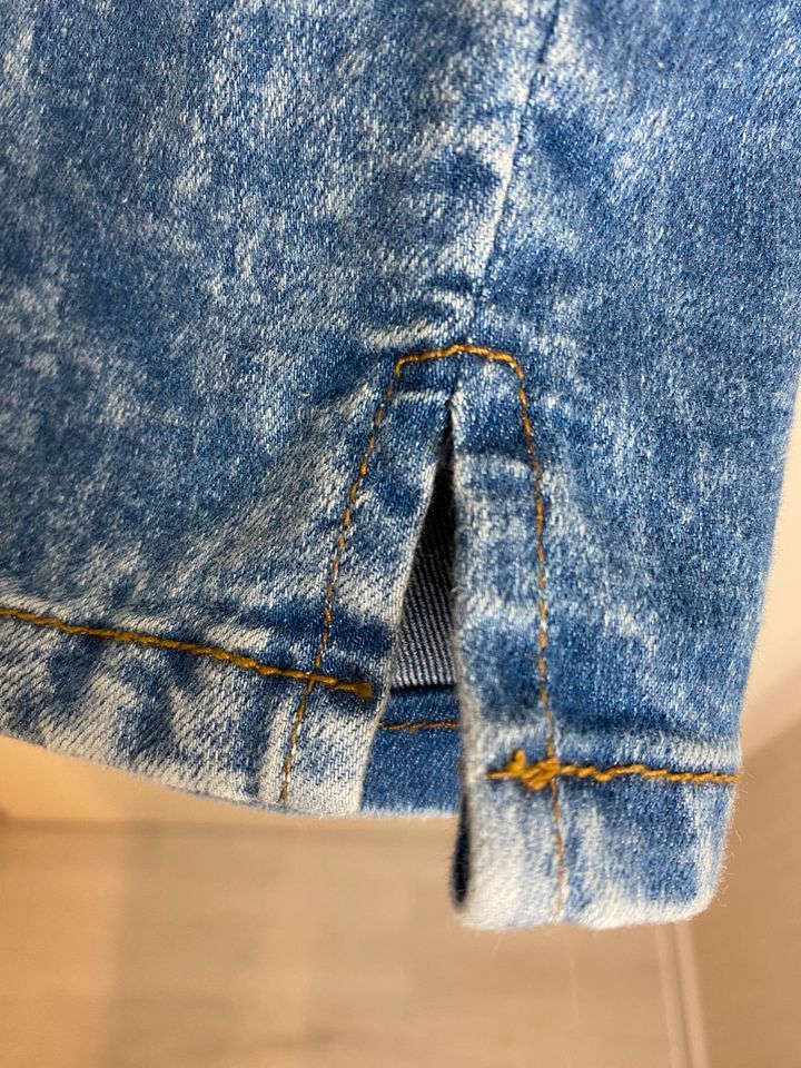 K&L Jeans Shorts Größe 170 cm, NEU mit Etikett in Postbauer-Heng