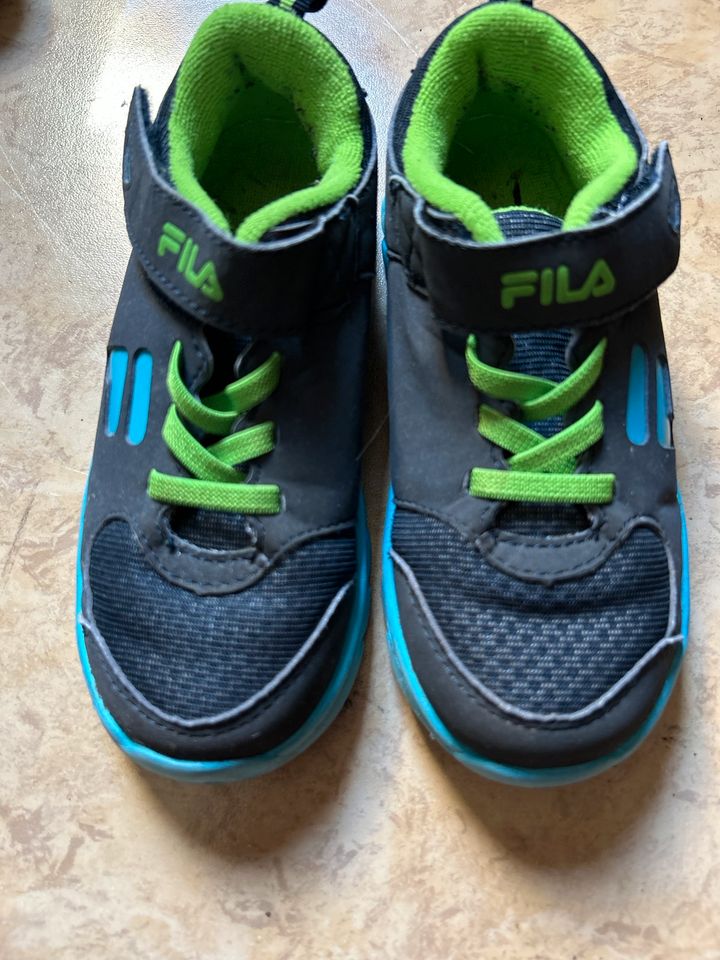 Fila Schuhe Sneaker Gr 28 in Brieskow-Finkenheerd