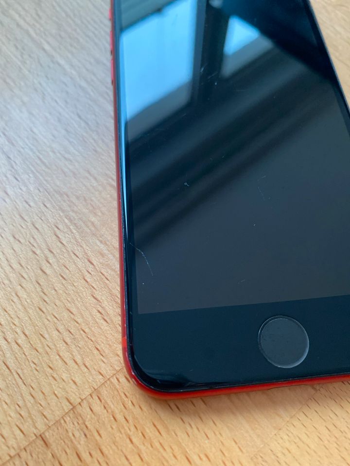 iPhone SE 2020 64GB mit Schutzhülle in Osnabrück
