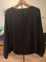Dunkelblaue Bluse mit raffinierten V-Ausschnitt, Vila Hamburg-Mitte - Hamburg Hammerbrook Vorschau