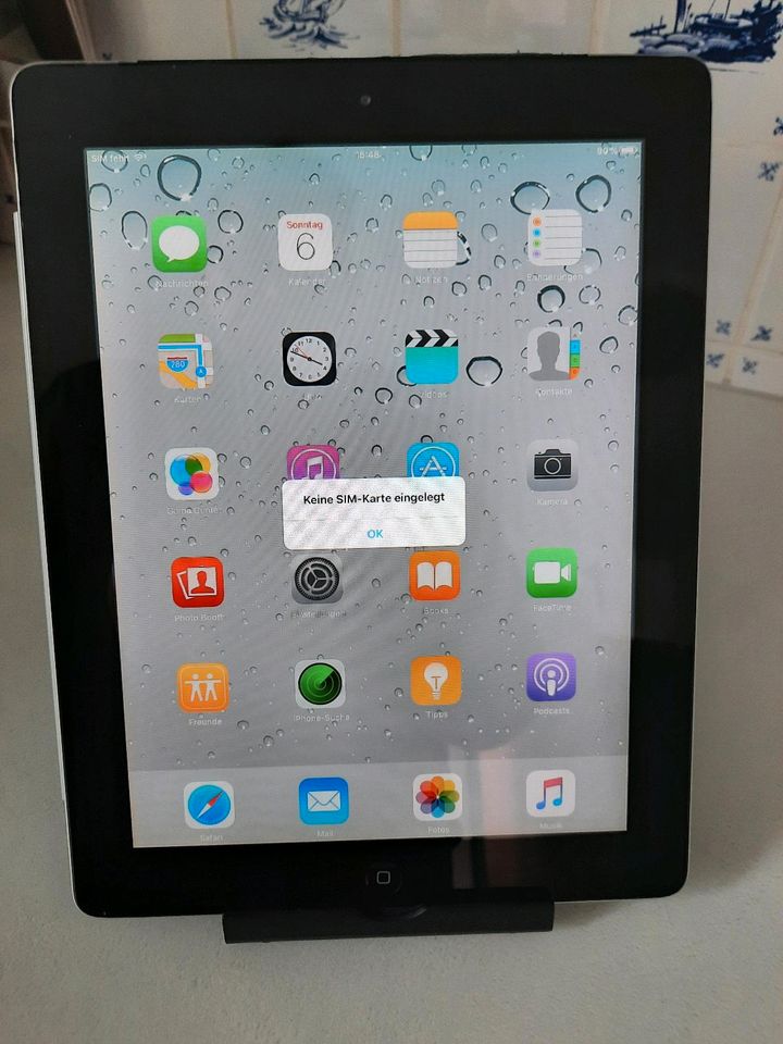 IPad 2 mit Ladegerät in Zolling