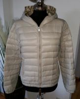 Hochwertige leichte Daunenjacke,Kapuze,beige,Size 5 von Bomboogie Baden-Württemberg - Biberach an der Riß Vorschau