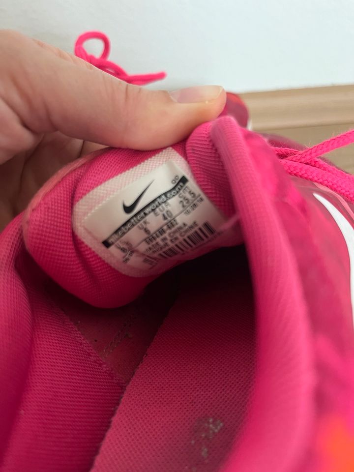 Nike-Sneaker Pink in Dachau