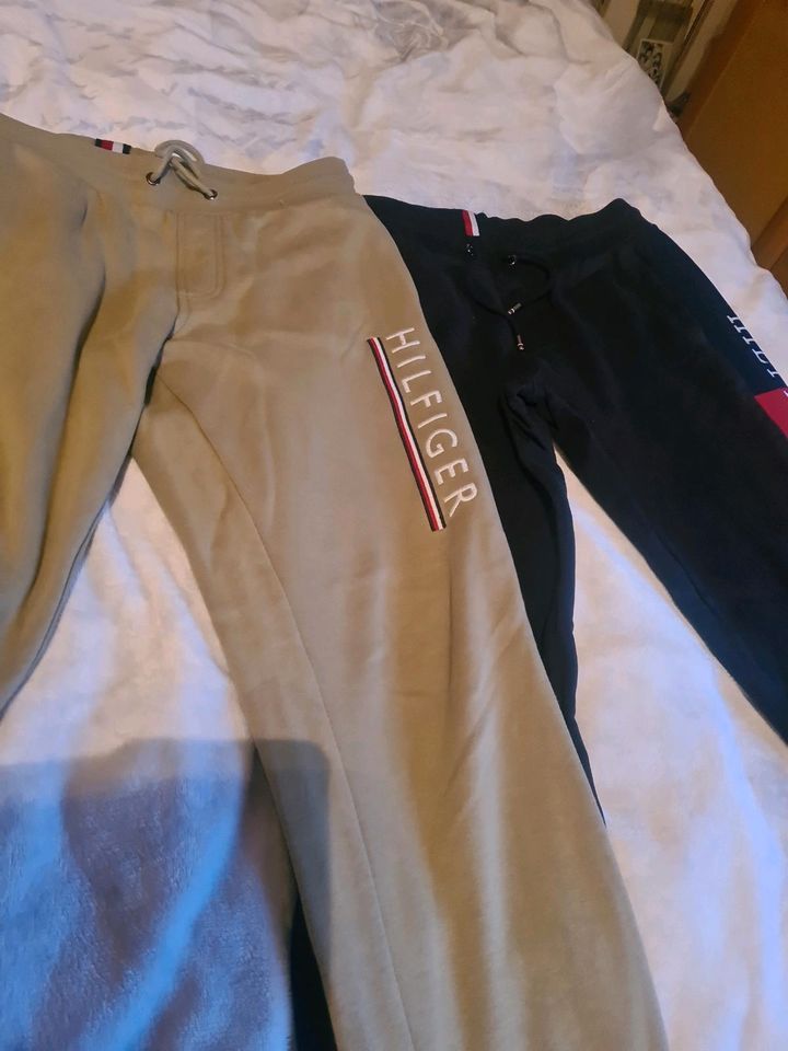 3x Tommy Hilfiger Sporthose Hose Gr.M TOP in Paderborn