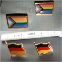 2 Pins Anstecker Deutschland Fahne Flagge Regenbogen NEU OVP Hessen - Hattersheim am Main Vorschau