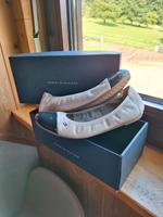 Tommy Hilfiger Ballerinas  Größe 38, beige dunkelblau Hessen - Mainhausen Vorschau