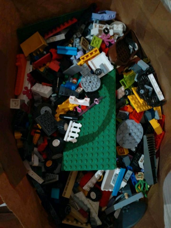 24 kg gemischtes Lego,  Anlieferung kostenlos möglich in Schkeuditz