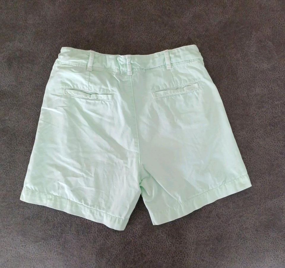 Kurze Hose mint H&M Gr. 140 in Remagen