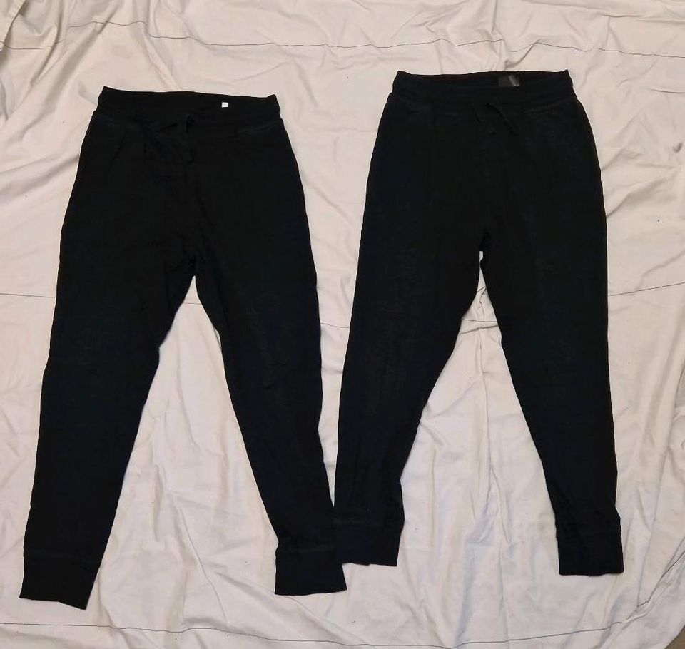 H&M Joggpants Hose Jogginghose, Gr. 146, 2 Stk. in Kiel