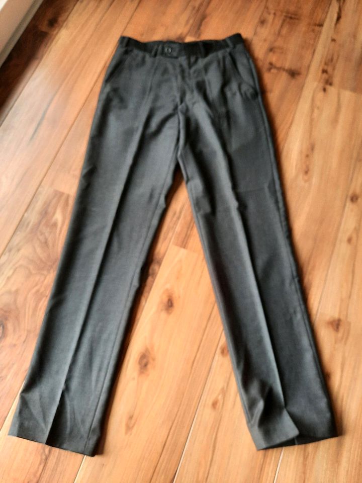 Herren-Anzug dunkel-grau Größe 88 Schur-Wolle Cashmere in Bad Laer