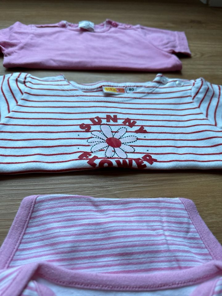 Kinderkleidung Mädchen Kleid t-Shirt Schlafanzug in Bremen
