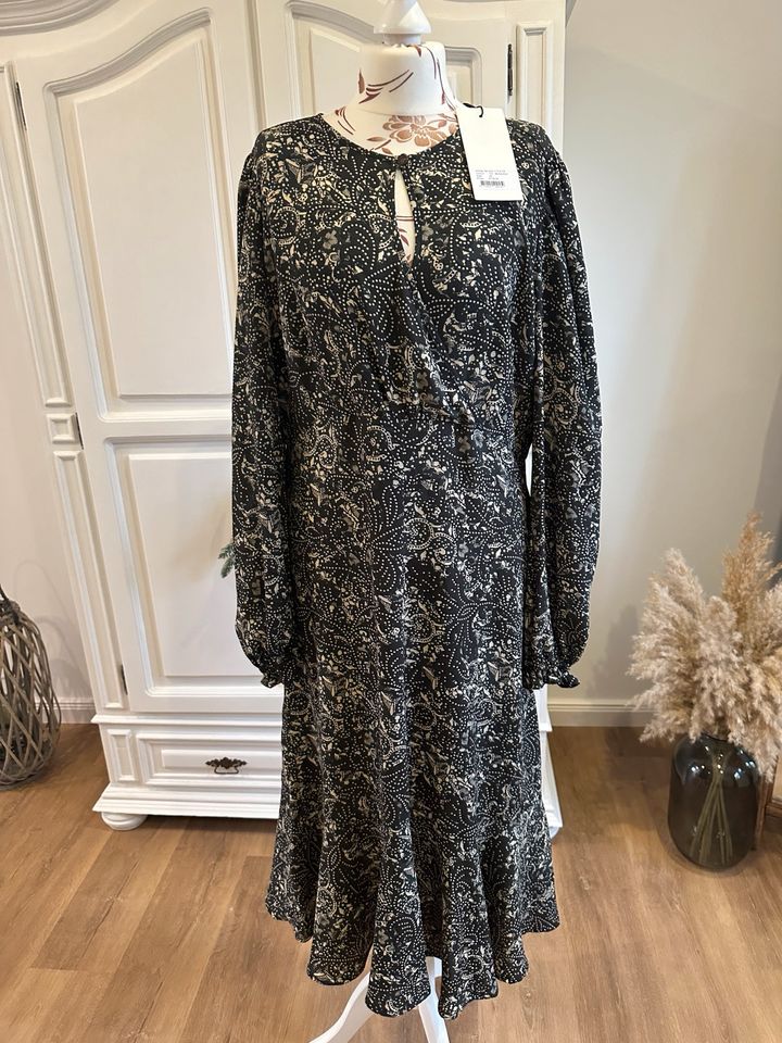 Summum kleid neu schwarz 36 s in Flensburg