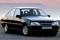 Opel Omega A Teile SUCHE Innenraum / Elektrik Freiburg im Breisgau - Wiehre Vorschau