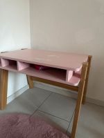 Kindertisch Holzfüße und rosa Platte Essen - Altenessen Vorschau