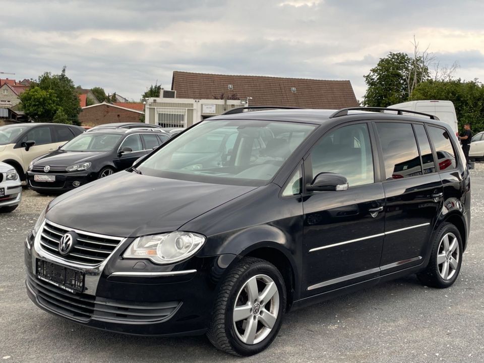 Volkswagen Touran Conceptline/NAVI/SHZ/7 SITZER in Leinefelde