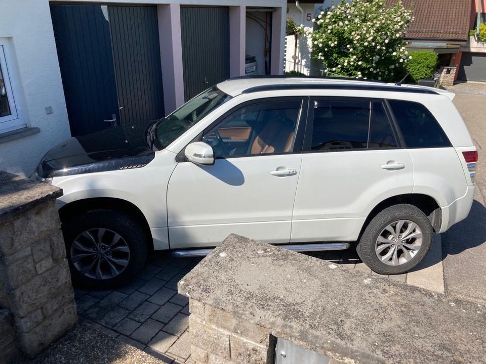 Suzuki Grand Vitara 2,4l 4x4 in Brackenheim