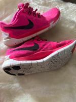 Nike Laufschuhe Duisburg - Walsum Vorschau