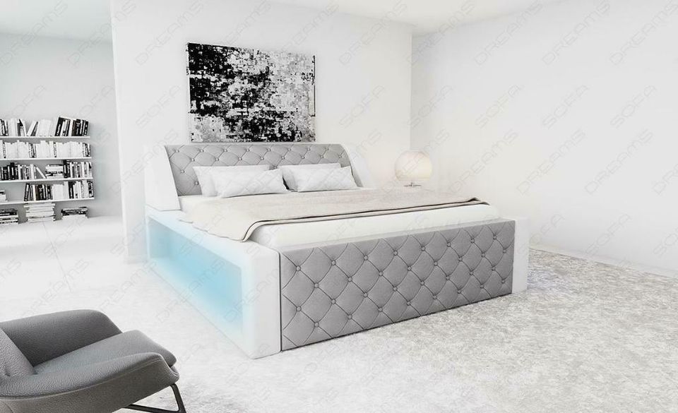 Boxspringbett Arezzo Chesterfield Optik und LED Beleuchtung in Berlin