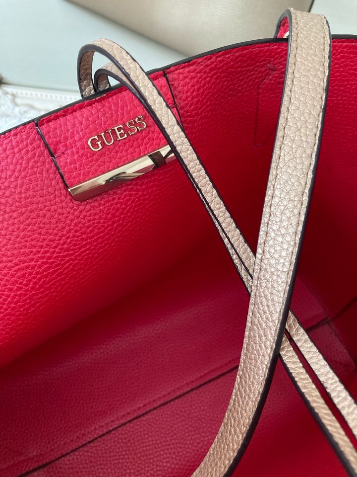 Große Tasche GUESS Gold/Pink Weekender Shopper in Hamburg