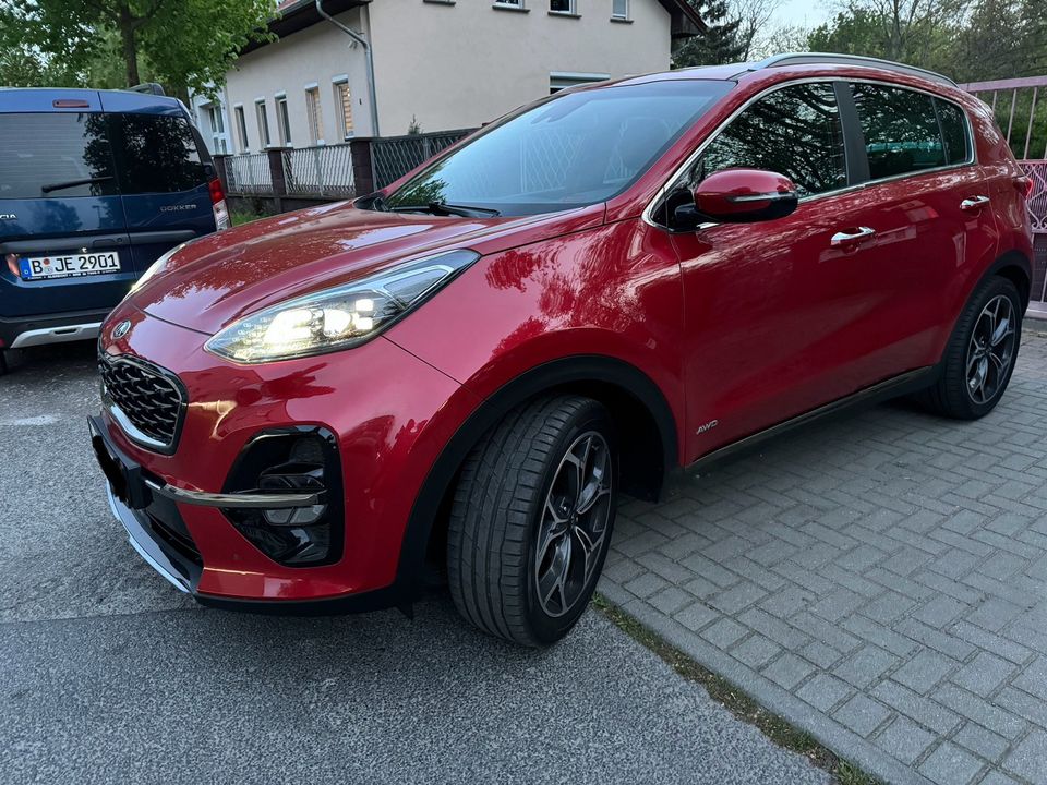 Kia Sportage GT LINE Facelift 2.0 Diesel 1. Hand Mild Hybrid VOLL in Berlin