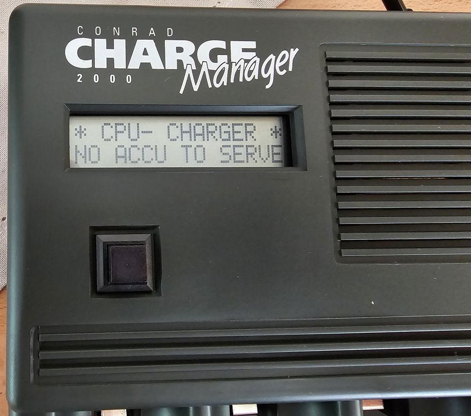 Conrad Charge Manager 2000 CPU Multi Charger für NC-Akkus in Friedrichsdorf