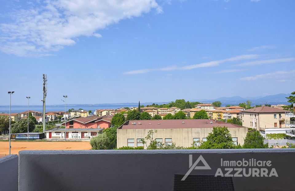 LA TERRAZZA SUL LAGO IN BARDOLINO, POOL UND SEEBLICK in München