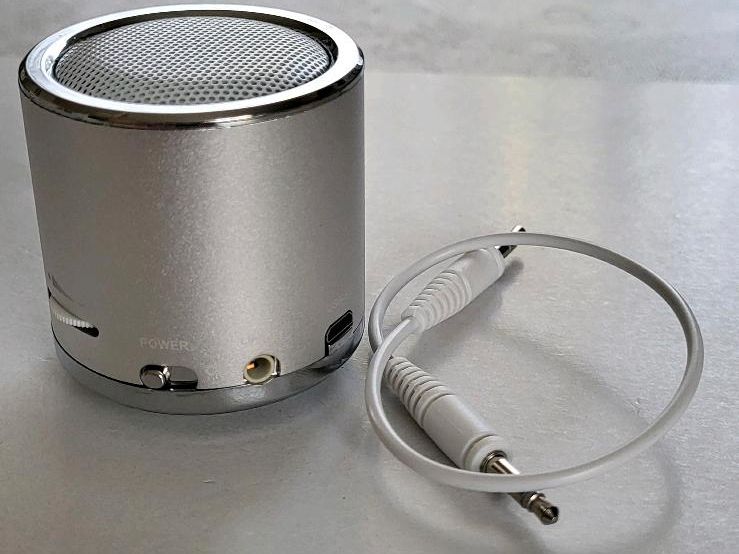 Mini- Lautsprechersystem mit MP3-Player in Bad Lauchstädt
