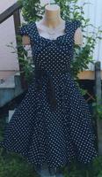 Hearts and roses Rockabillykleid Retro Vintage Nordrhein-Westfalen - Oberhausen Vorschau