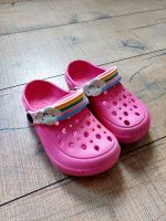 Kinder Badeschuhe Gr. 25 pink mit Regenbogen Niedersachsen - Boffzen Vorschau