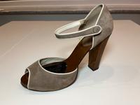 Damen Abend Schuhe High Heels mit Peeptoe und Blockabsatz Gr 39 Niedersachsen - Langenhagen Vorschau